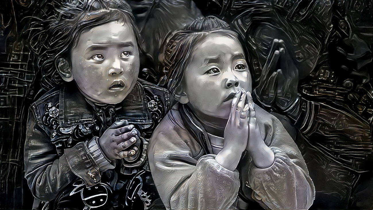 Praying for a better life (Photo by Xuezhong Duan)