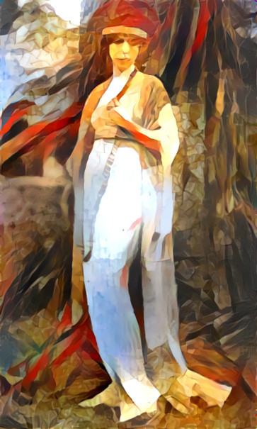 Further adventures in low res. Mrs. Condé Nast circa 1917 in a silk Fortuny tea gown.