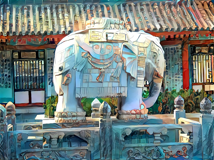 Weißer Elefant im Park der Wildganspagode in Xi'an (China)